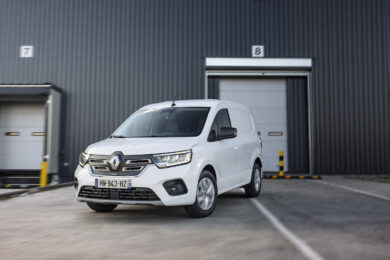 Renault elettrifica la gamma commerciale con Kangoo van e-tech