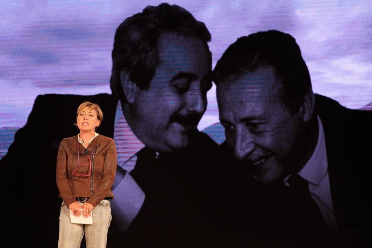 Fiammetta Borsellino accusa i magistrati: “Mio padre tradito e lasciato solo” Fiammetta Borsellino accusa i magistrati: “Mio padre tradito e lasciato solo”