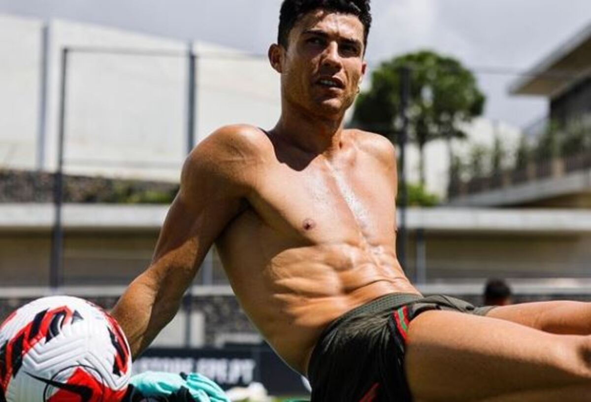 Cristiano Ronaldo alla Roma, domani la presentazione: il caso social – FOTO