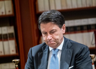 Governo, Draghi da Mattarella. Nel M5s cresce la spinta per uscire
