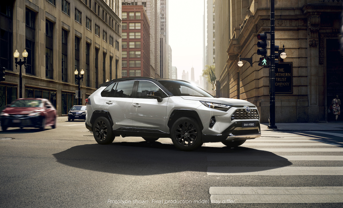 Toyota presenta il MY 2023 del RAV 4 Toyota presenta il MY 2023 del RAV 4