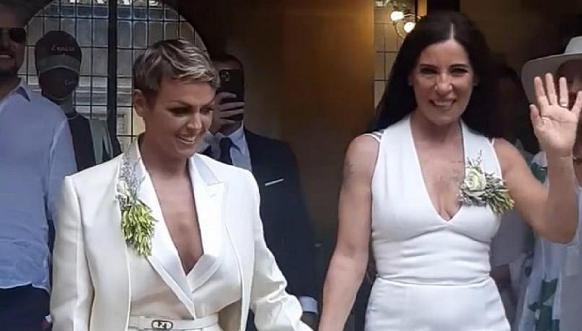 Matrimonio tra Pascale e Turci, l’altro significato… Matrimonio tra Pascale e Turci, l’altro significato…