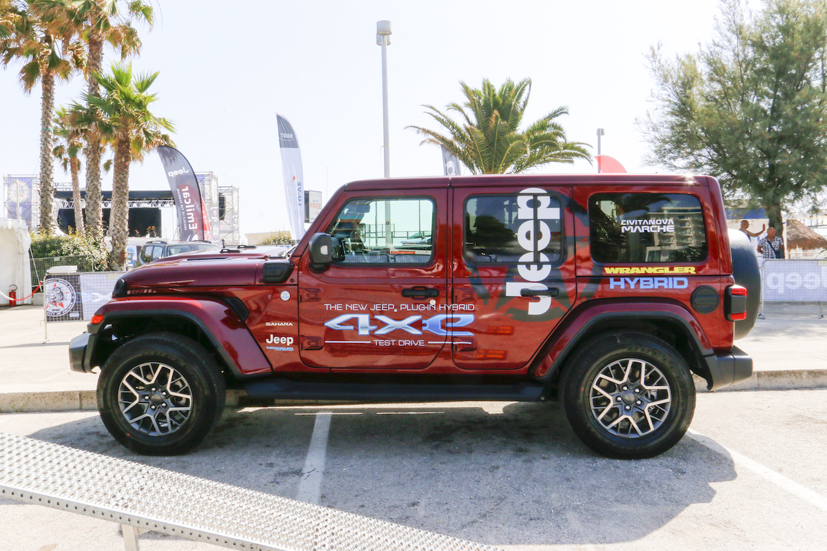 Jeep e Alfa Romeo protagoniste agli “International Motor Days – Beach Edition” Jeep e Alfa Romeo protagoniste agli “International Motor Days – Beach Edition”
