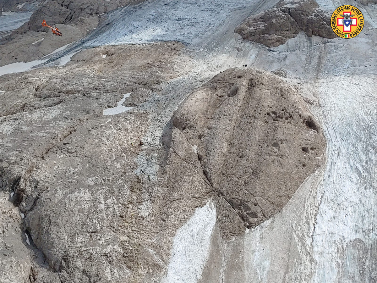 Marmolada, parla il soccorritore: “I corpi sembravano usciti da un tritacarne” Marmolada, parla il soccorritore: “I corpi sembravano usciti da un tritacarne”