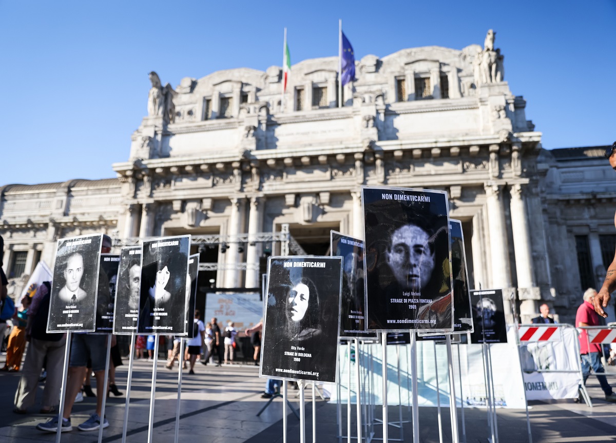 ‘Ndrangheta, a Milano la manifestazione di sostegno a Gratteri. FOTO-VIDEO ‘Ndrangheta, a Milano la manifestazione di sostegno a Gratteri. FOTO-VIDEO