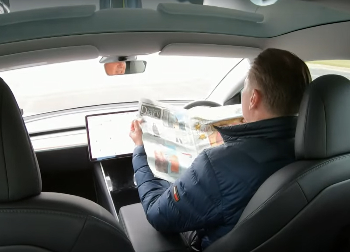 Guida autonoma, via libera alle auto senza conducente in Ue dal 14 luglio Guida autonoma, via libera alle auto senza conducente in Ue dal 14 luglio