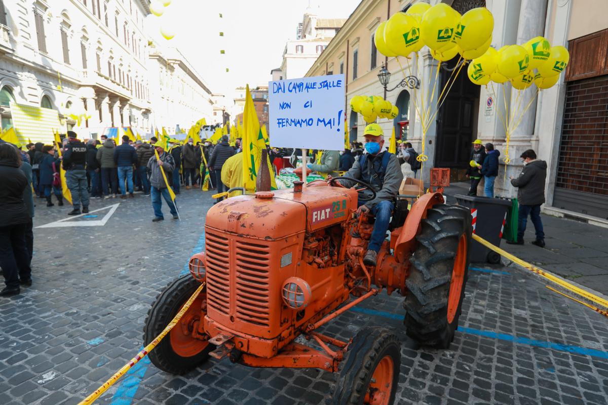 Crisi, 100 mila aziende a rischio fallimento. Addio ripresa post-Covid: crollo