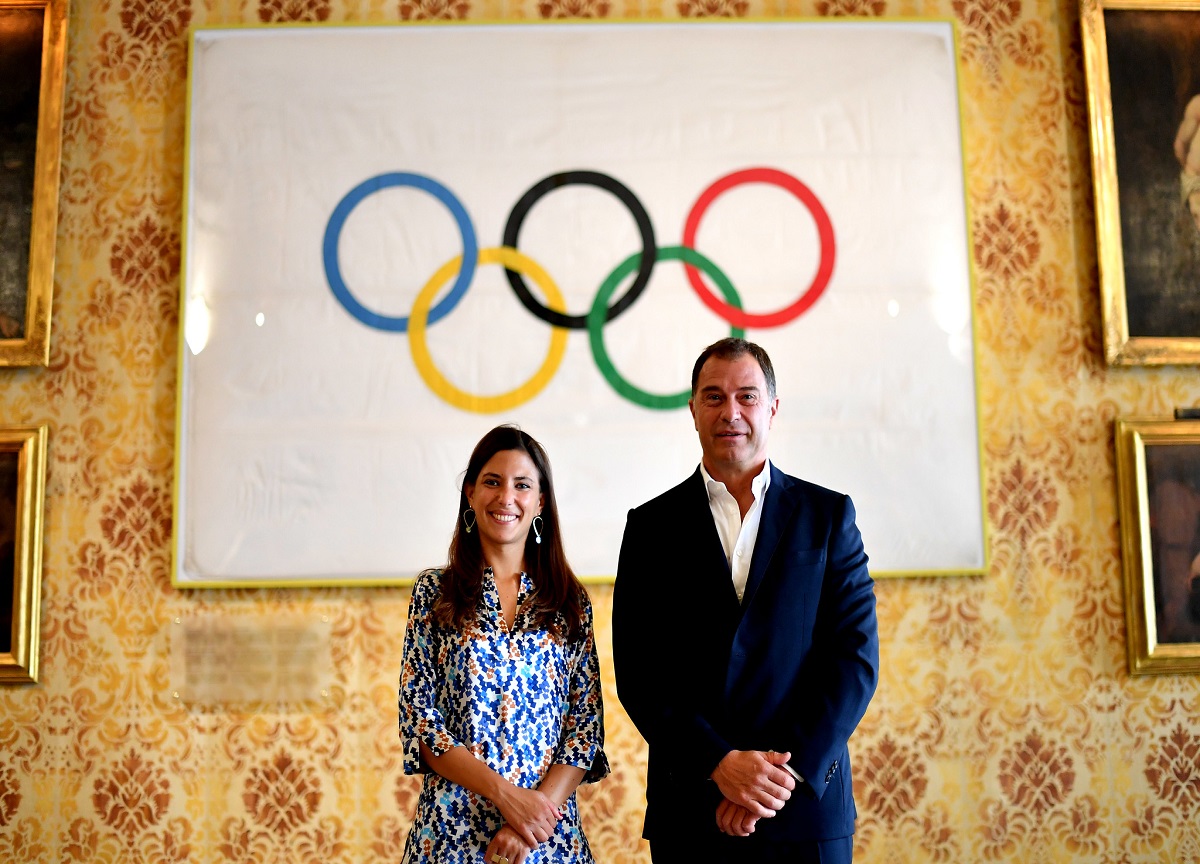 Milano-Cortina 2026: a Palazzo Marino le bandiere olimpica e paralimpica. FOTO Milano-Cortina 2026: a Palazzo Marino le bandiere olimpica e paralimpica. FOTO