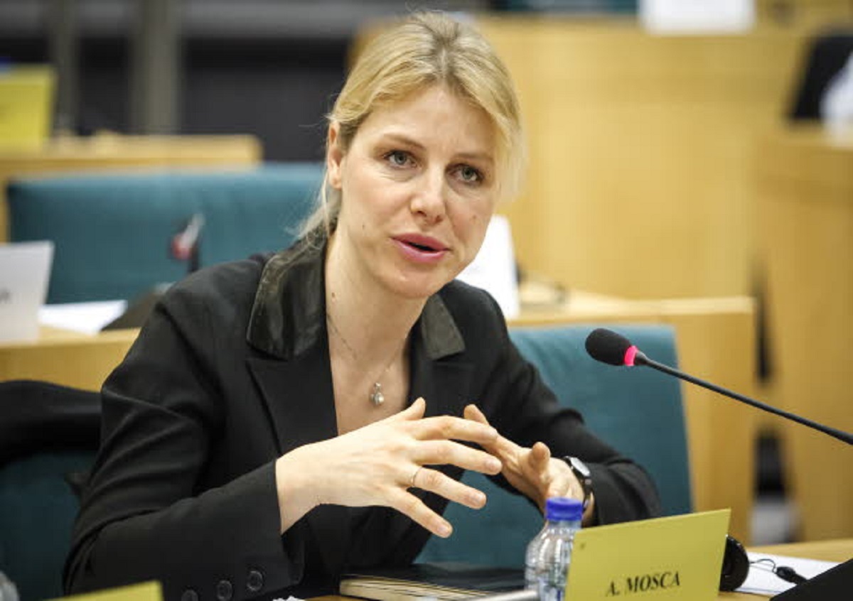 Regionali, a sinistra spunta il nome di Alessia Mosca, vicinissima a Letta Regionali, a sinistra spunta il nome di Alessia Mosca, vicinissima a Letta
