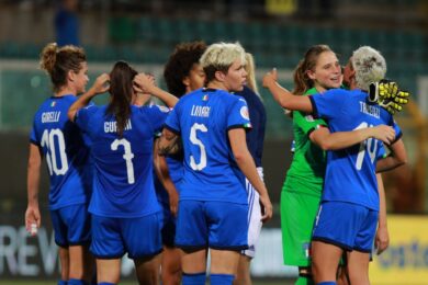 Ascolti tv ieri 10 luglio 2022: l’Italia femminile fa volare Rai1