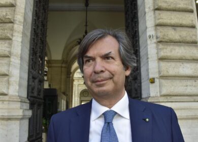 Top manager Reputation, Messina ancora in testa. Seguono Descalzi e Starace