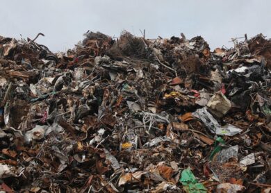 Milano, discarica abusiva: coinvolto anche un dipendente Amsa