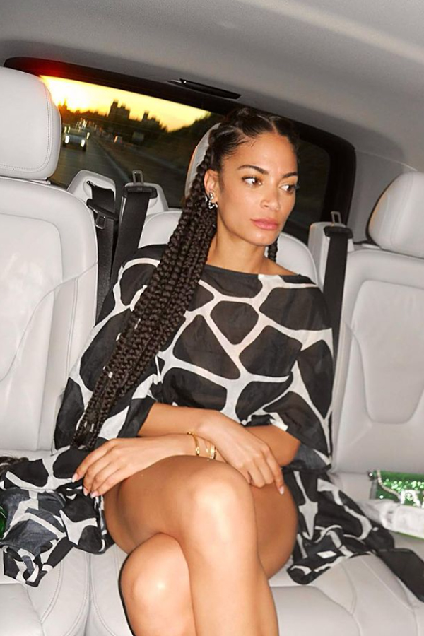 Elodie tra mare e party privati, si gode la prima estate da single. FOTO