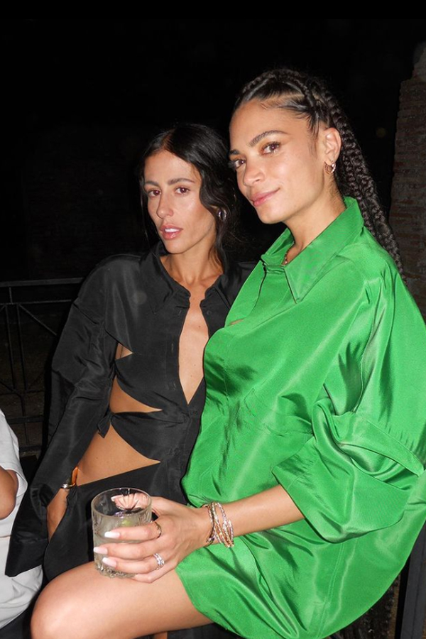 Elodie tra mare e party privati, si gode la prima estate da single. FOTO