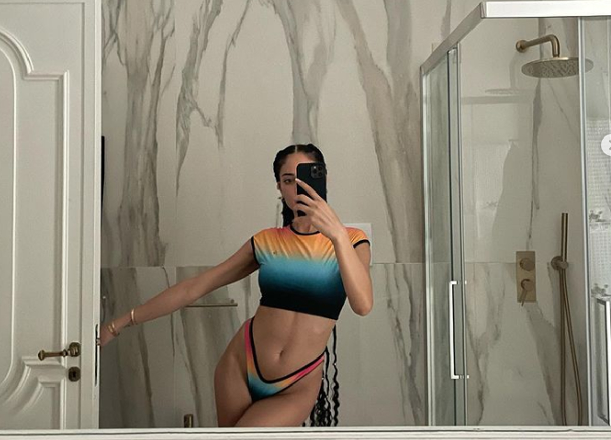 Elodie tra mare e party privati, si gode la prima estate da single. FOTO