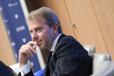 Rai, Francesco Giorgino fuori dal Tg1 e il Cdr rimane freddo