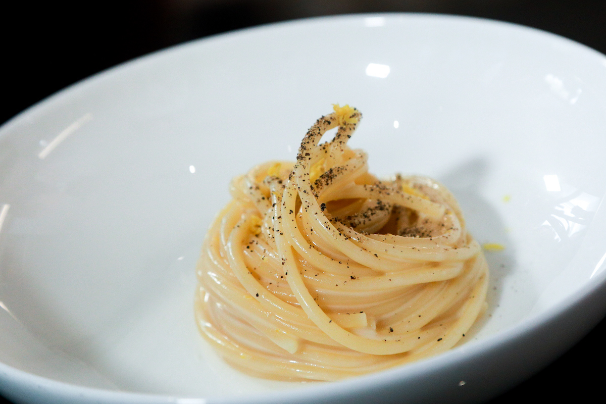 Mercedes-EQ e lo chef stellato Davide Oldani insieme  viaggio “EQ Elements”