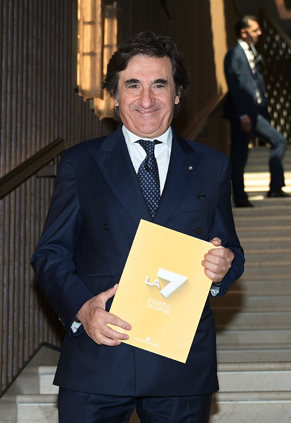Urbano Cairo presenta i palinsesti di La7del 2022 2023 Urbano Cairo presenta i palinsesti di La7del 2022 2023