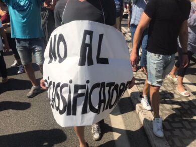 Gas, proteste bipartisan in piazza a Piombino contro il rigassificatore. FOTO