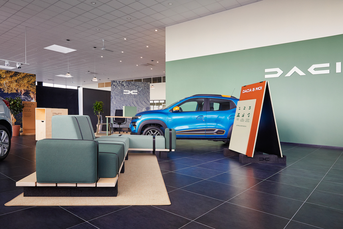 Dacia cambia look ai suoi punti vendita Dacia cambia look ai suoi punti vendita