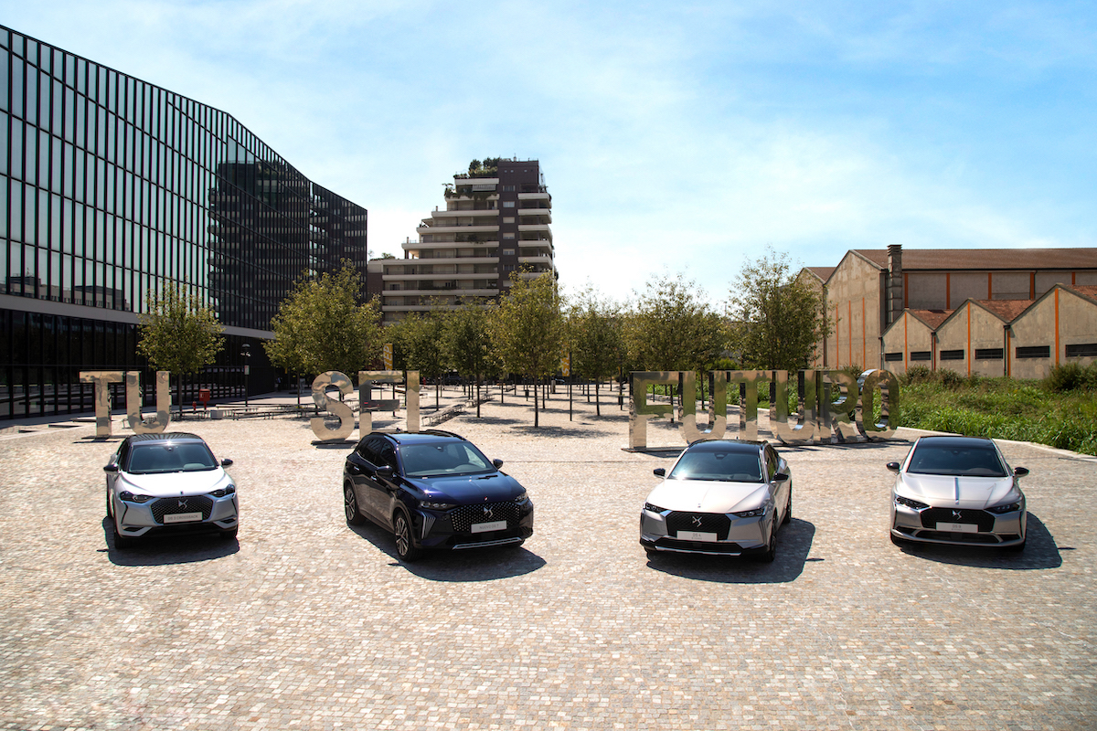 In viaggio nel futuro con nuovo DS7 In viaggio nel futuro con nuovo DS7