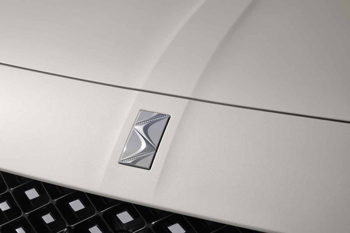 In viaggio nel futuro con nuovo DS7 In viaggio nel futuro con nuovo DS7