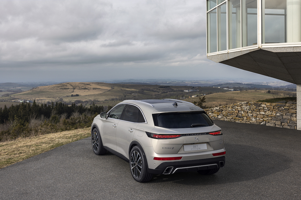 In viaggio nel futuro con nuovo DS7 In viaggio nel futuro con nuovo DS7