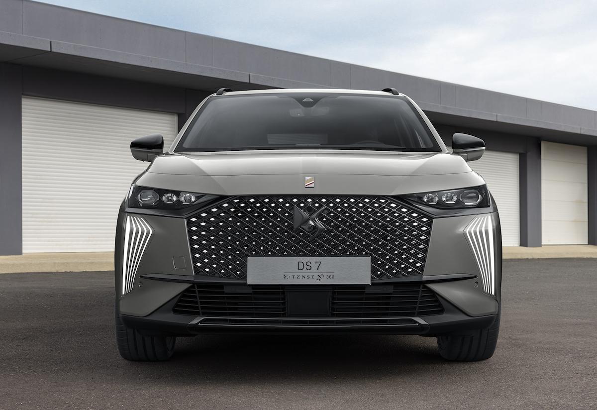 In viaggio nel futuro con nuovo DS7 In viaggio nel futuro con nuovo DS7