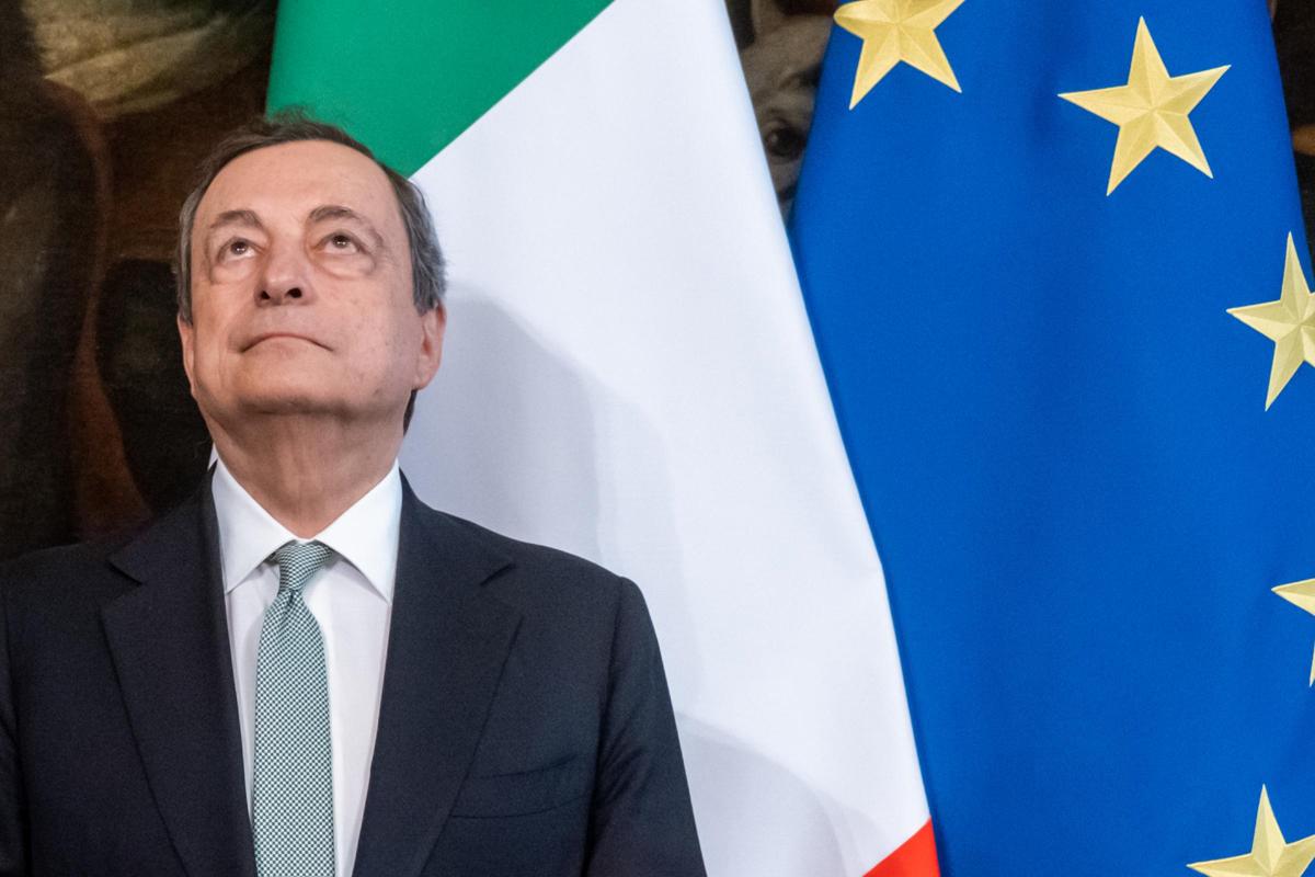 Governo Draghi, il giorno della verità. Fi e Lega: “No M5s”. Incognita Conte Governo Draghi, il giorno della verità. Fi e Lega: “No M5s”. Incognita Conte