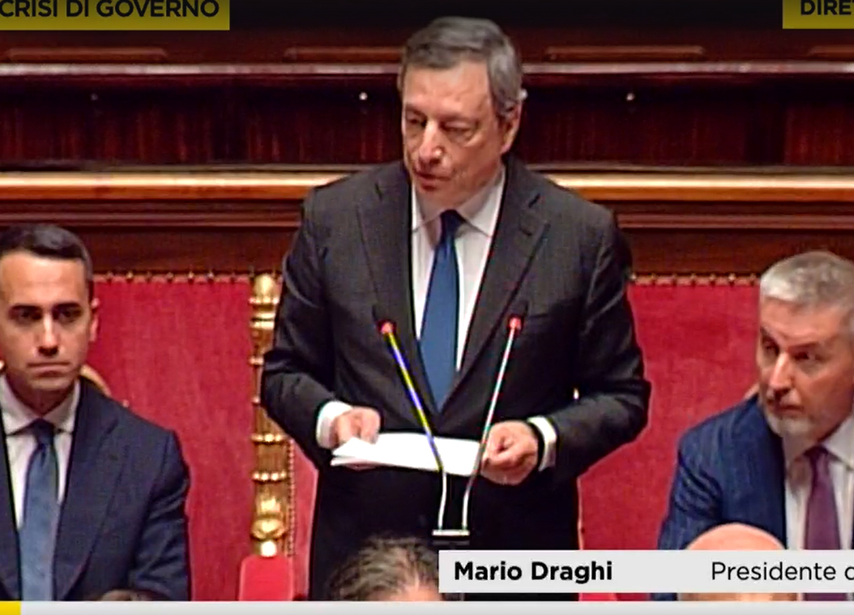 Governo, Draghi vuole rimanere premier. Discorso e video Governo, Draghi vuole rimanere premier. Discorso e video