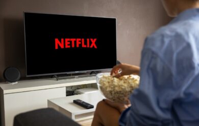 Netflix perde ancora pezzi: -1 mln di abbonati. Ma il titolo festeggia a WS