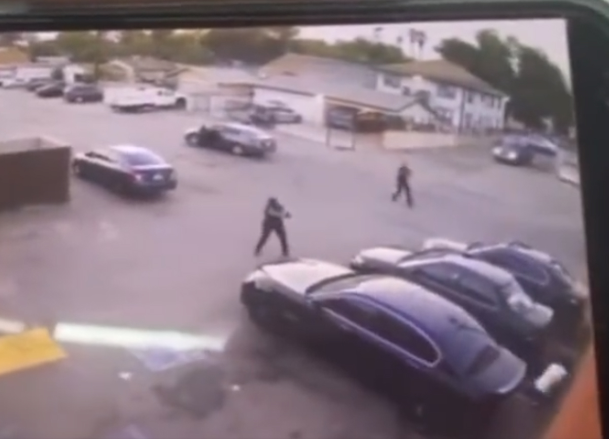 Usa, polizia spara e uccide giovane afroamericano in California Usa, polizia spara e uccide giovane afroamericano in California