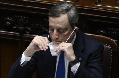 Ascolti TV ieri 20 luglio 2022: la crisi di Governo spinge TG1 al primo posto