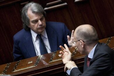 Il Pd tra campo largo e sfida solitaria. Così il terzo polo cambia lo scenario