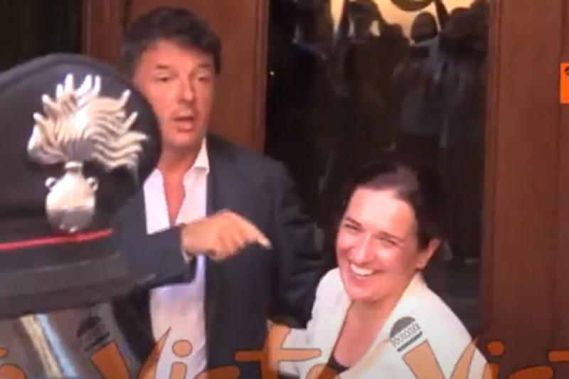“L’unico Dibba è Dybala”, la battuta di Renzi all’ingresso alla Camera. Video