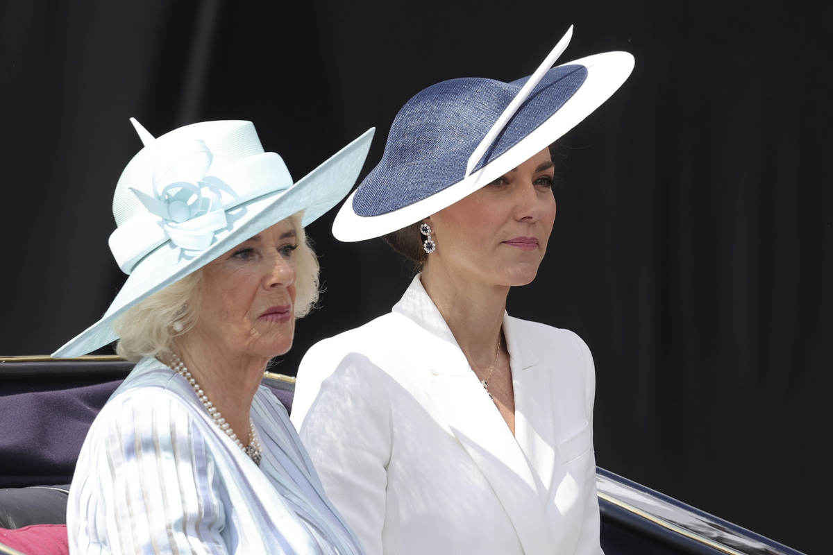 Royal Family, tesoro segreto degli Windsor. Spuntano 211 mln da 33 testamenti Royal Family, tesoro segreto degli Windsor. Spuntano 211 mln da 33 testamenti