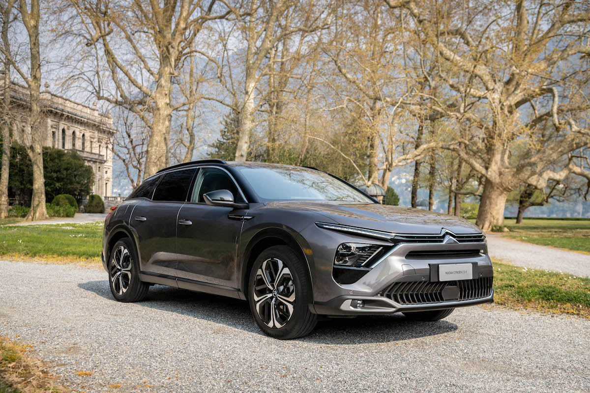 Citroën C5 H hybrid plug-in: comfort assoluto con le sospensioni attive