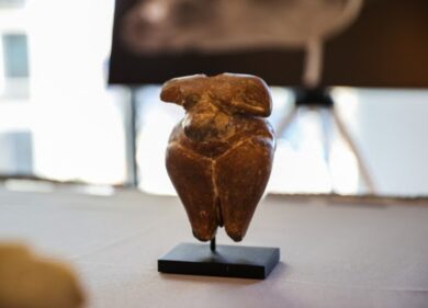 142 opere d’arte trafugate all’Italia: fermato trafficante d’arte di New York