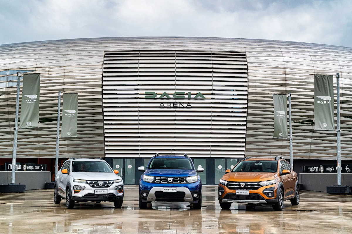 Dacia, continua per la stagione 2022/23 la partnership con Udinese Calcio Dacia, continua per la stagione 2022/23 la partnership con Udinese Calcio