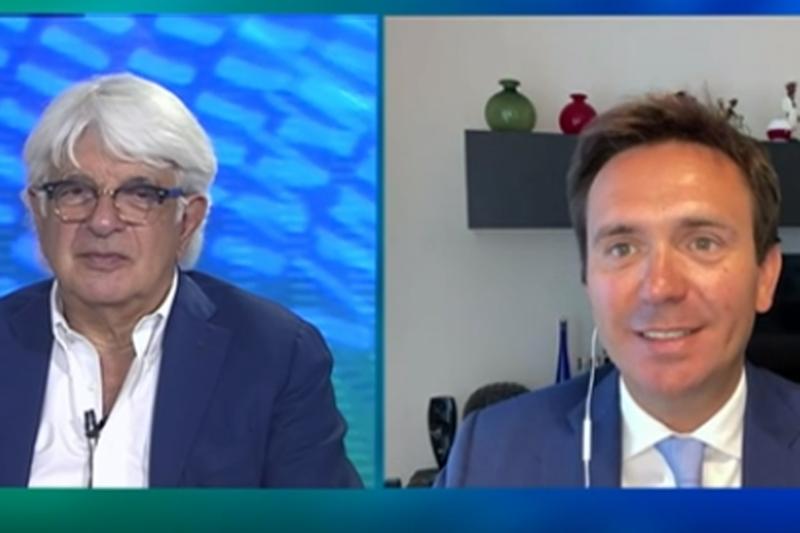 Perrino su La7 incalza Forza Italia-Pd. Cattaneo e Bonafè eludono le domande