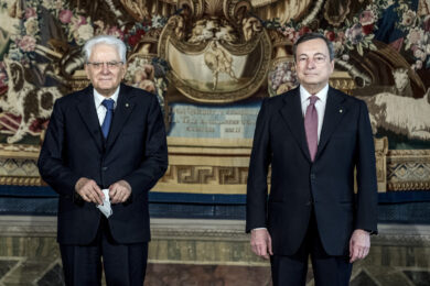 Mattarella compie 81 anni, Draghi: “Punto di riferimento per i cittadini”