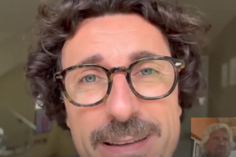 Toninelli: “Giggino ‘a cartelletta’ era solo tattiche e strategie, non so dove c… avesse il cuore” Toninelli: “Giggino ‘a cartelletta’ era solo tattiche e strategie, non so dove c… avesse il cuore”