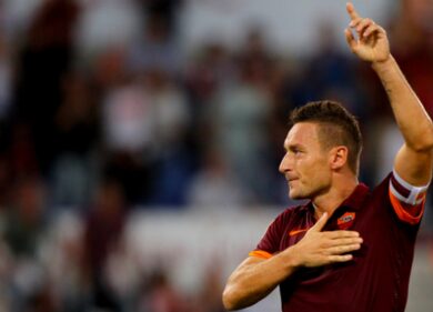 Ascolti TV ieri 24 luglio 2022: Rai1 vince con Totti, calano Le Iene