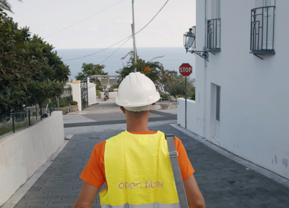 Open Fiber-Inwit uniscono le forze: accordo per portare la fibra in 600 comuni