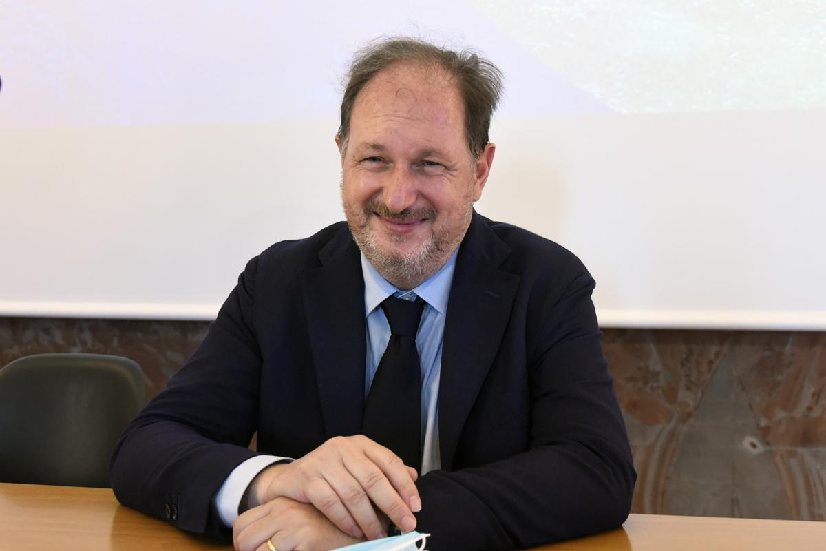 Intesa Sanpaolo, nasce in Puglia il laboratorio ESG Intesa Sanpaolo, nasce in Puglia il laboratorio ESG