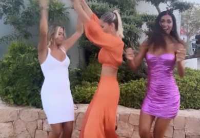 Santarelli scatenata con le ex veline Nargi e Caracciolo: ballo da sballo