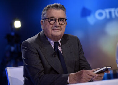 Carlo de Benedetti, tessera numero 1 del PD, porta “sfiga” alla sinistra