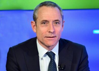 Poste, Del Fante incassa un trimestre record: ricavi a 2,9 mln, utile a +44%