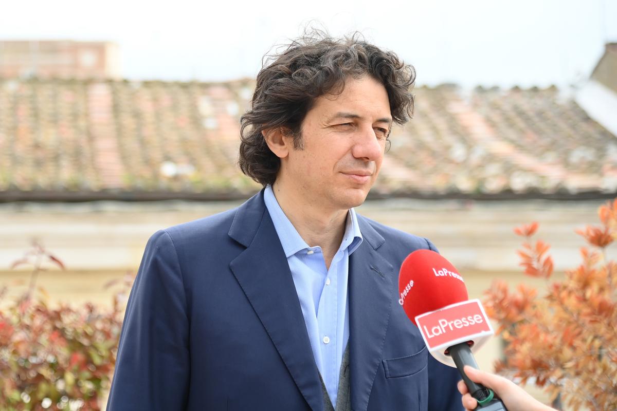 Galleria foto 'Lista referendum e democrazia Ecco il simbolo. Ora raccolta firme' - foto 1