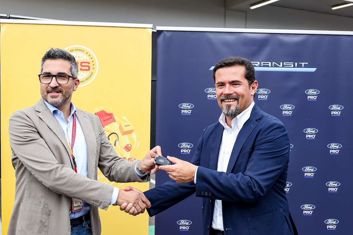 Ford e DHL Express, programmano le consegne a bordo di E-Transit Ford e DHL Express, programmano le consegne a bordo di E-Transit